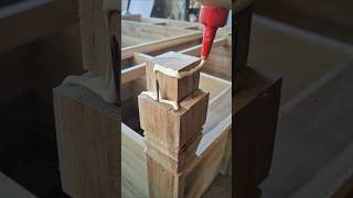 Pemasangan kaki lemari yang kuat #woodworking #diy #tips #tools #tricks