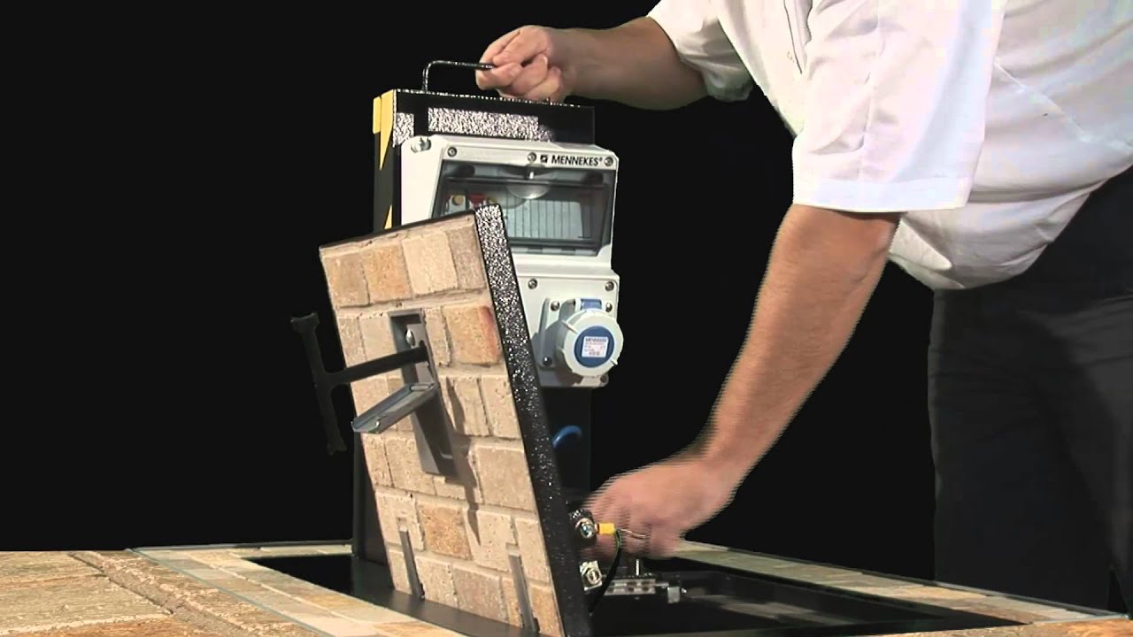 Lucy_Zodion_Westminster_Pillar