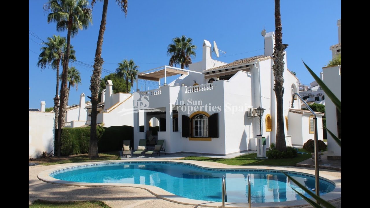 FOR SALE REF 12617 - WOW VILLA WITH AMAZING GOLF COURSE VIEWS,  VILLAMARTIN, 3 BED, 3 BATH €349,900