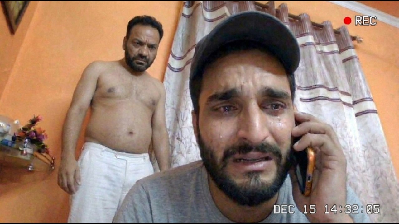 Showing Scammers Their OWN WEBCAM In Real Life!