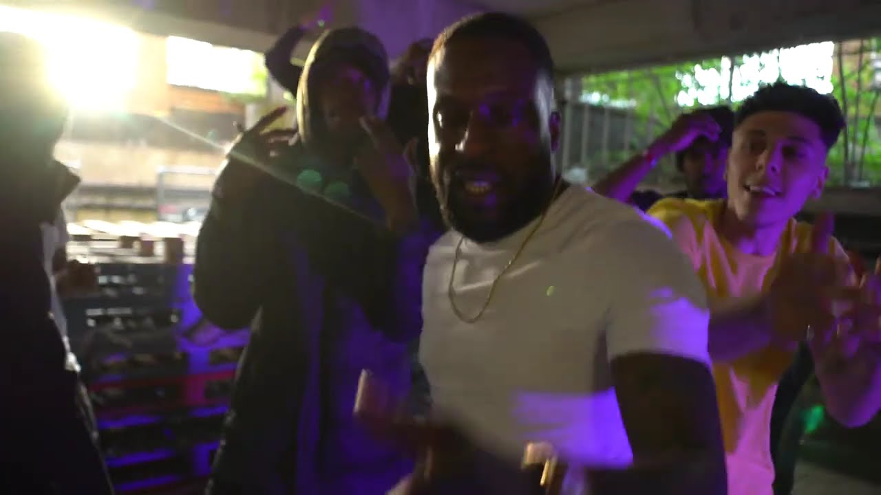 Savs - Dexters Lab ft. Decky (Official Music Video)