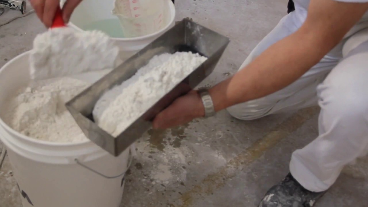 First coat of tapeless mudding a basementfinish drywall without tape