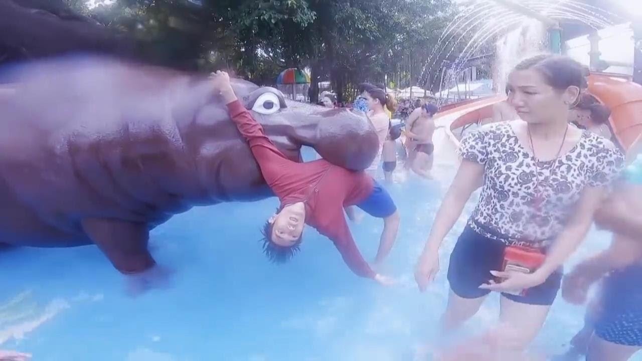 con ních NƯỚC NGOÀI đi ĐẦM SEN NƯỚC với con ních VN | laytv công viên nước - #laytv #congviennuoc |