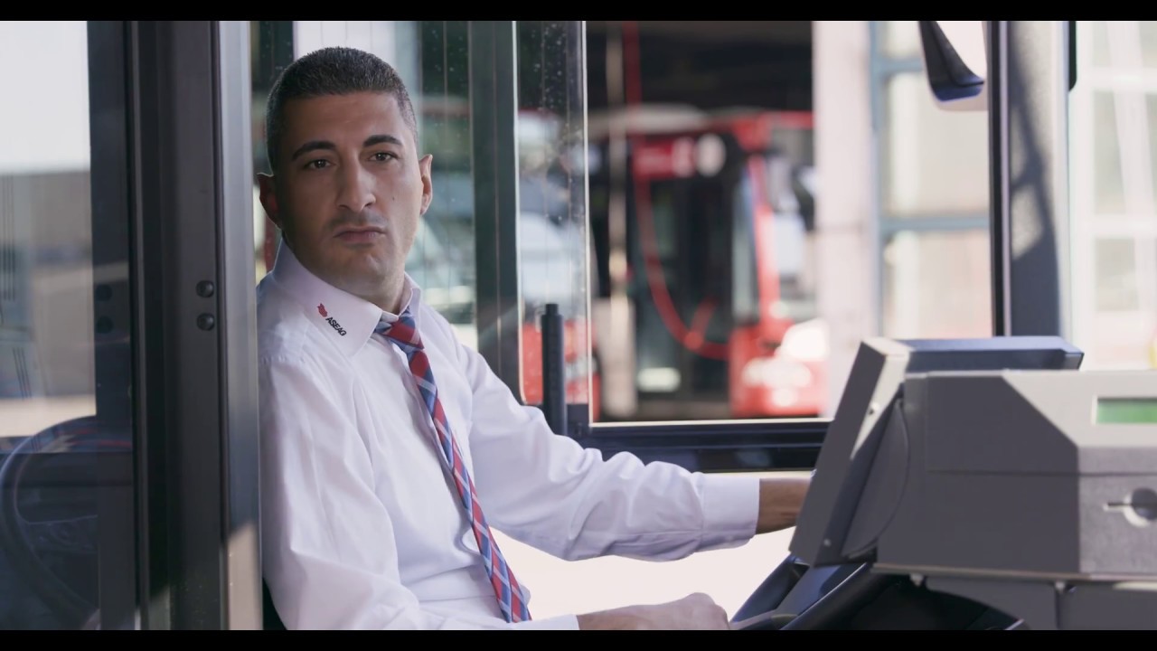 Traumbus der ASEAG in Aachen sucht Dich als Busfahrerin oder Busfahrer