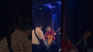 Alaska Blonde #guitar #balalaika #triphop #jazz #blues #drums #music #live #livemusic #gretch