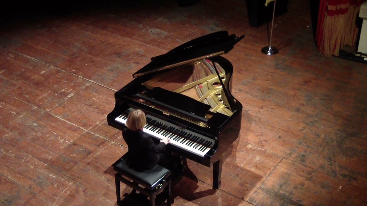 ALBERTO CARTUCCIA CINGOLANI (6yo) plays baroque pieces. Feronia Theater - S.Severino M. - ITALY