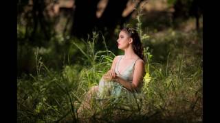 Details MIXING FLASH WITH AMBIENT LIGHT ON LOCATION USING THE FLASHPOINT 600W Guide