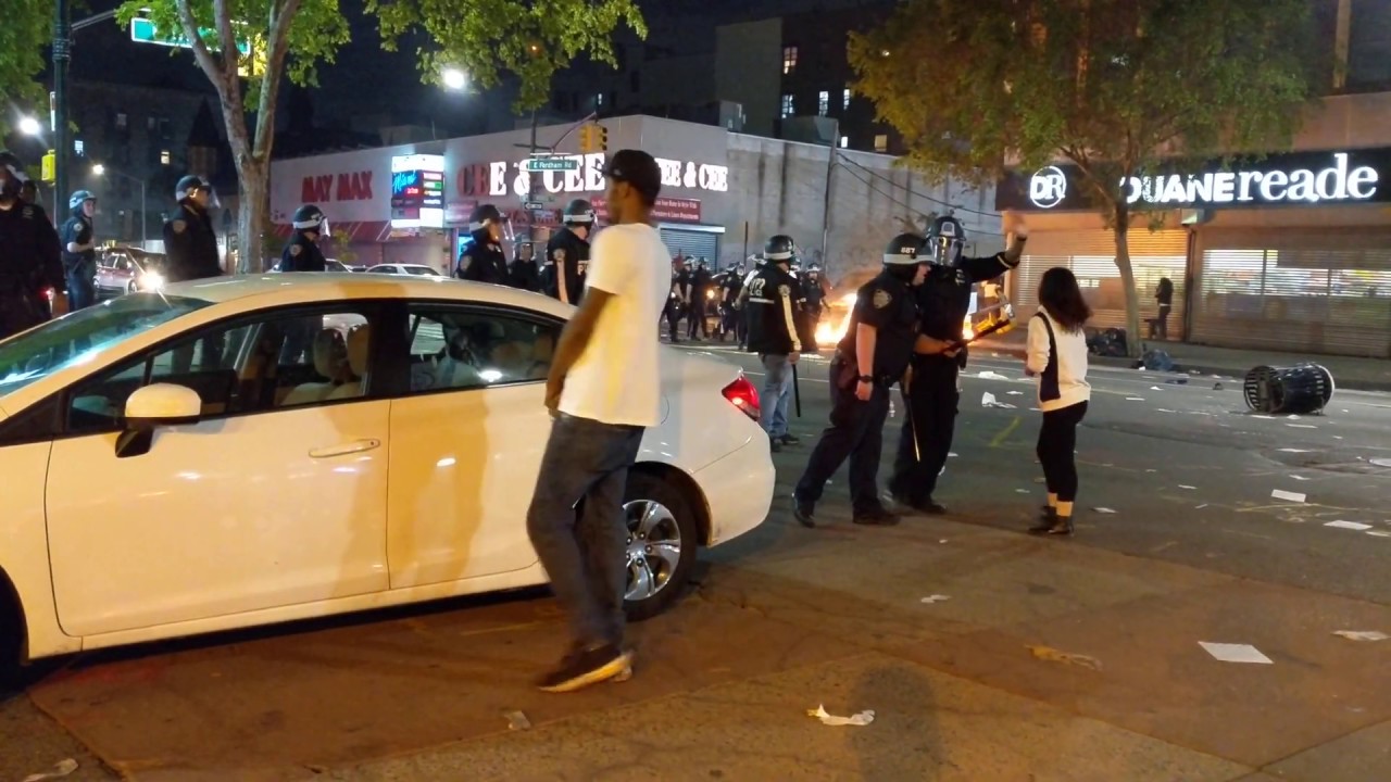 Bronx NYC Fordham rd Riot Mayhem and Looting #3