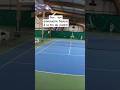 Un beau lancer de raquette tennis match point sports tournoi