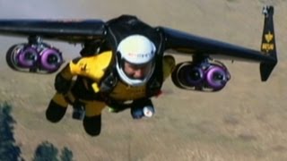 Daredevil duo uses jetpacks for breathtaking trip over Dubai - ABC7 San  Francisco