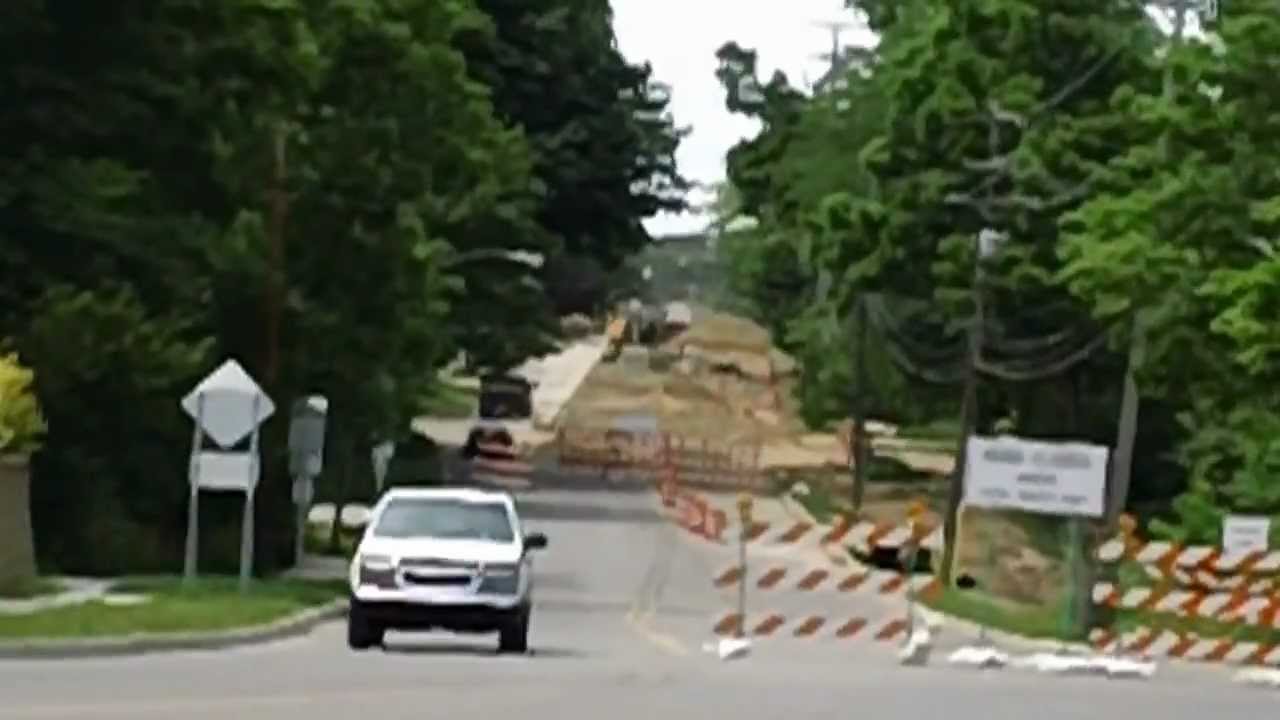 Road closed -Local traffic? (HD) Great U-turns! Simple..