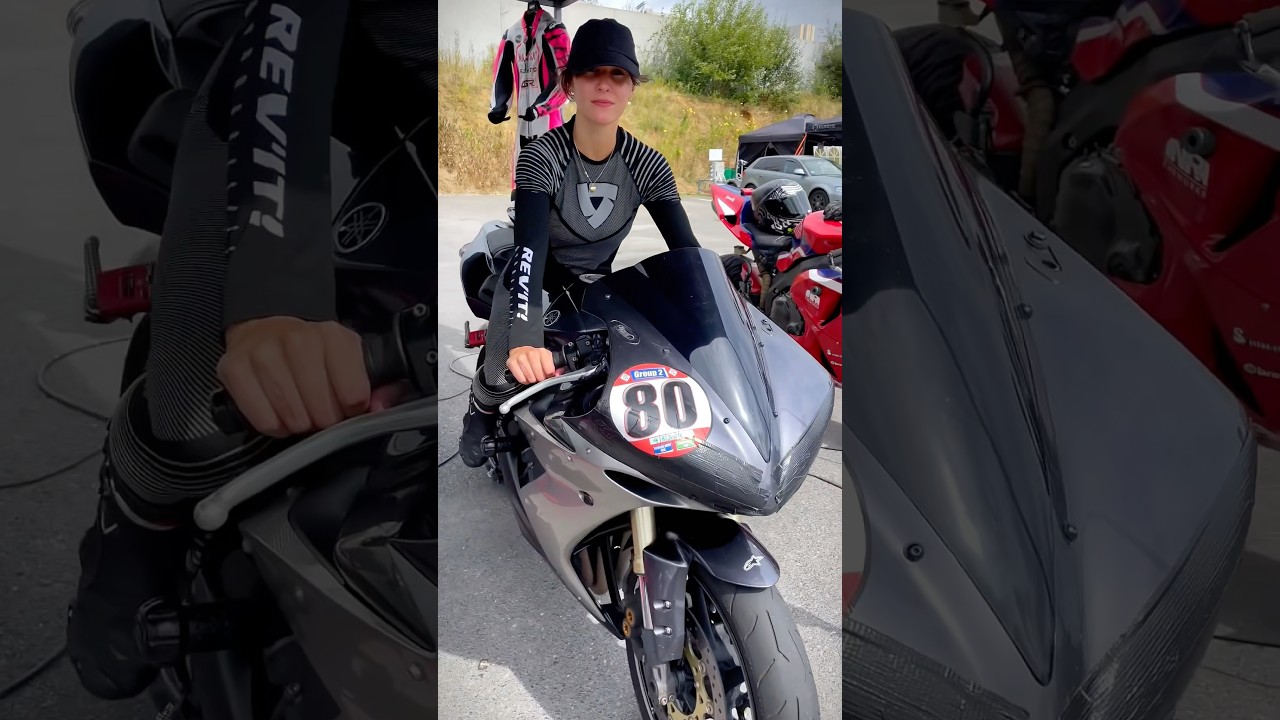 This bike is in need of some color 