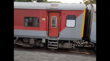 PARALLEL RUN BETWEEN  SEORAPHULI LOCAL AND HOWRAH RAJDHANI EXPRESS