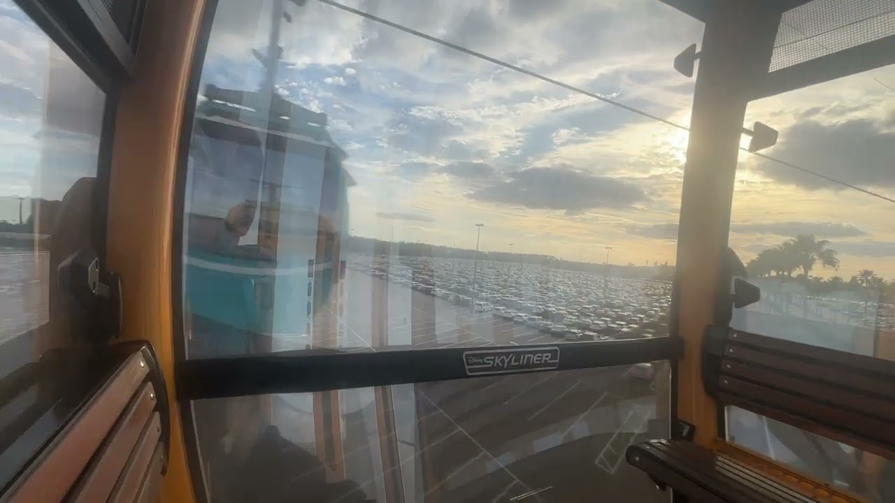Disney Skyliner From The Hub Station to Disney’s Hollywood Studios before the maintenance started