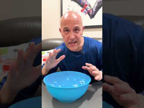 वीडियो: क्या आपको अपना चेहरा ठंडे पानी से धोना चाहिए?