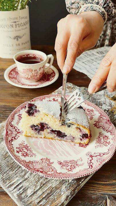 Yabanmersinli kek/ Cake with cranberry