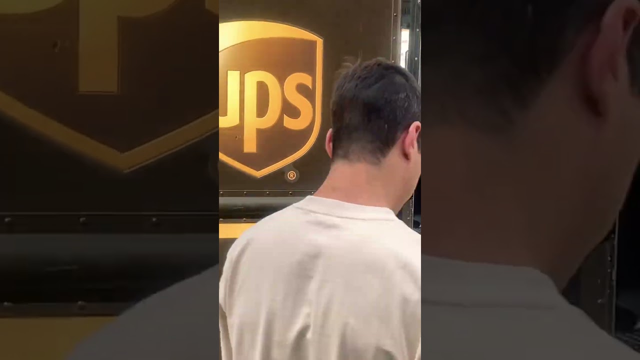UPS TRUCK TURNING!!!!!