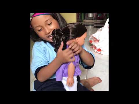 Boneka Kembar kaya Manusia! | Salam Sister - Asta And Toys. 