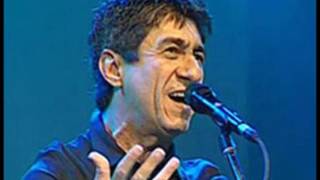 Raimundo Fagner interpreta PELO VINHO E  PELO PÃO