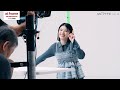 Natsuki Deguchi laughs after cutting to her own upward glance. The