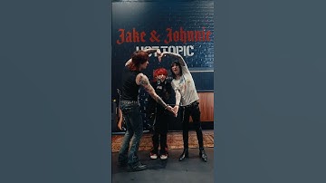 “where’s my emo?” at the @Jakewebber9  and @JohnnieGuilbert meet and greet probably