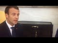 Macron et trump expliquent le bling bling