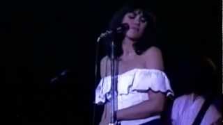 Video thumbnail of "Linda Ronstadt - Silver Threads And Golden Needles [Live]"