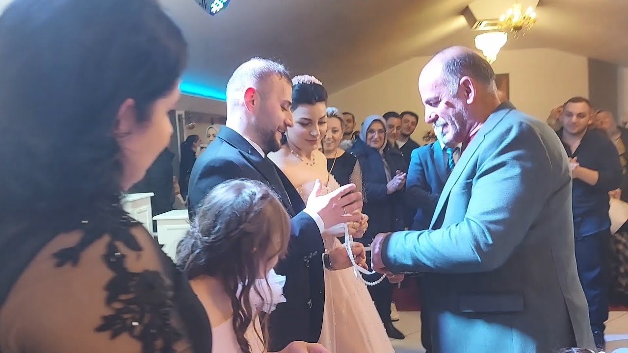 Gamzenur & Atakan Bayır Nişan Töreni Yüzükler Takıldı Kurdelesi Kesildi