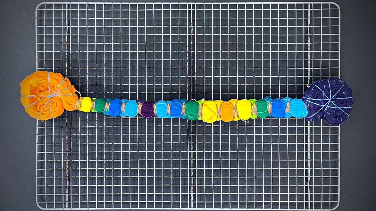 How to Tie Dye : Middle Diagonal Honeycomb Pattern Tie Dye T Shirt