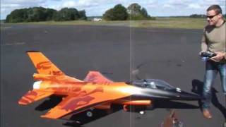 scalejets F16 160N.wmv