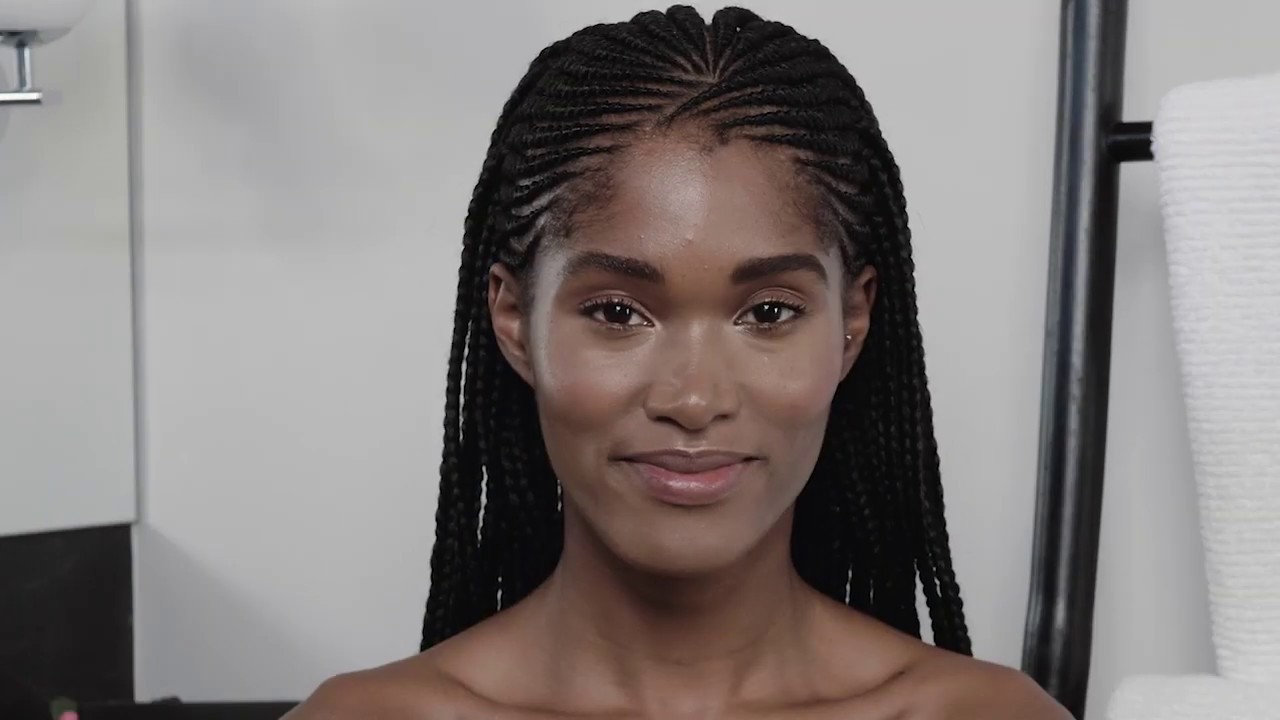 Edgars Beauty presents the how to use the Benefit Brow Styler