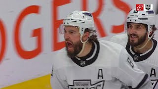 Drew Doughty scores on the breakaway and the Kings retake a two goal lead.