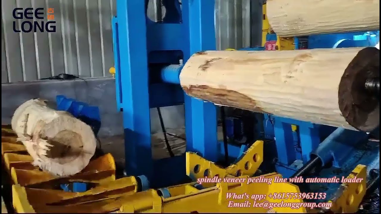 The spindle veneer peeling line with automatic loader 
