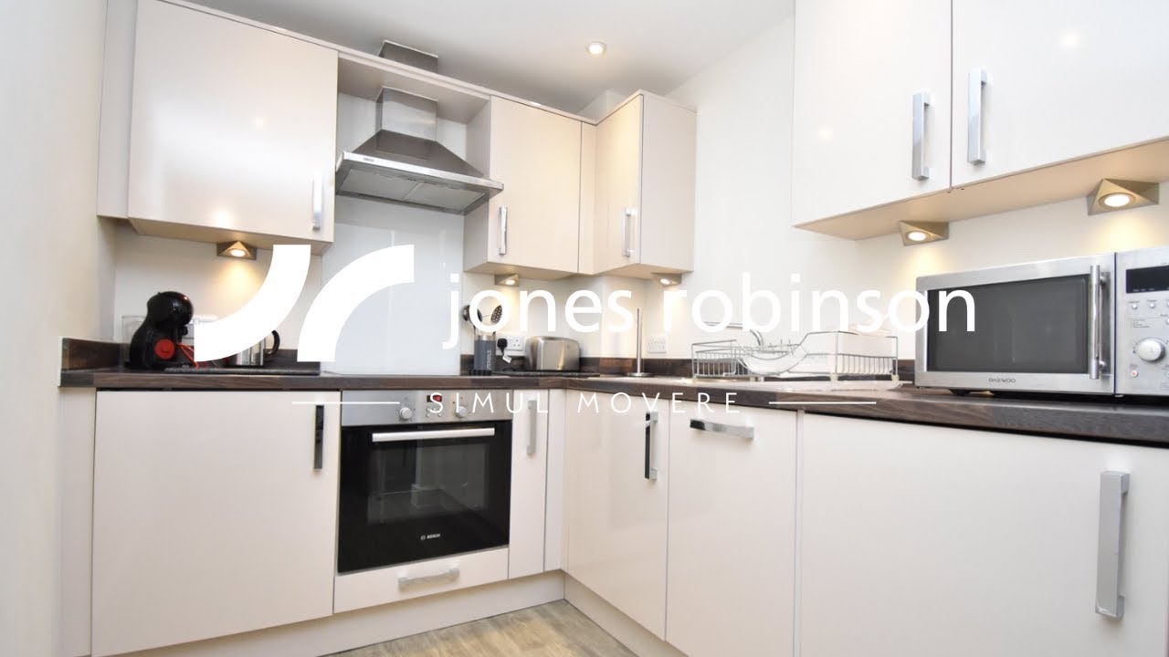 16 Central Gate, 41 West Street, Newbury, Berkshire, RG14 1BF TO LET