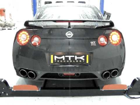 nissan-r35-gtr-with-milltek-sport-y-pipe!!-great-sound-improvement!