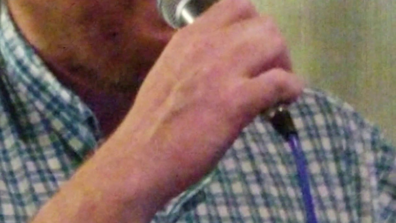 James Gagne of Shipyard Wreck sings "Last Worthless Evening" - karaoke - Blue Pointe Bar & Grill