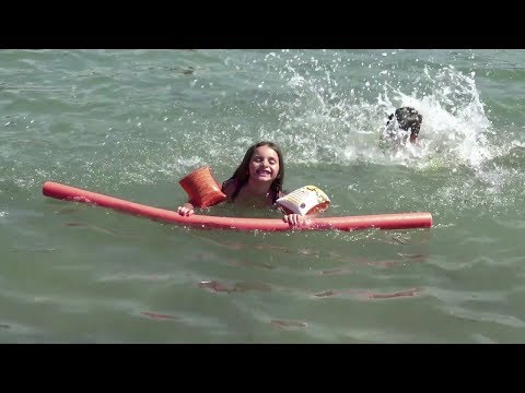 Dev Havuz Plajda Lina'nın Son Tatil Günü  Deniz ve Havuz Keyfi | Eğlenceli Çocuk Videosu