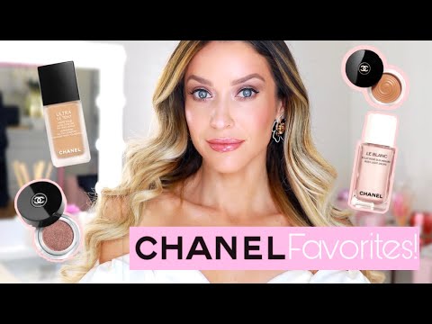 Makeup Artist @nikkideroest keeps her CHANEL favorites like N°1 DE