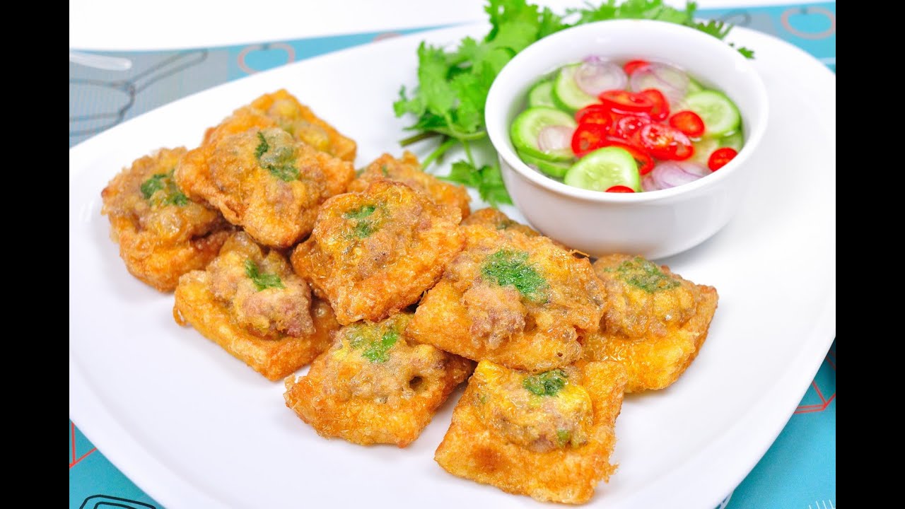 Fried Bread with Minced Pork Spread - Khanom Pang Na Moo (ขนมปังหน้าหมู)