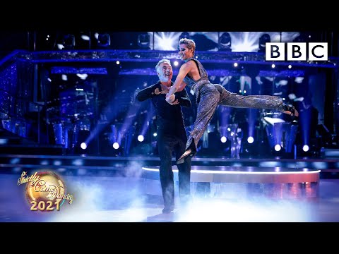 Greg Wise and Karen Hauer dance Couple's Choice ✨ BBC Strictly 2021