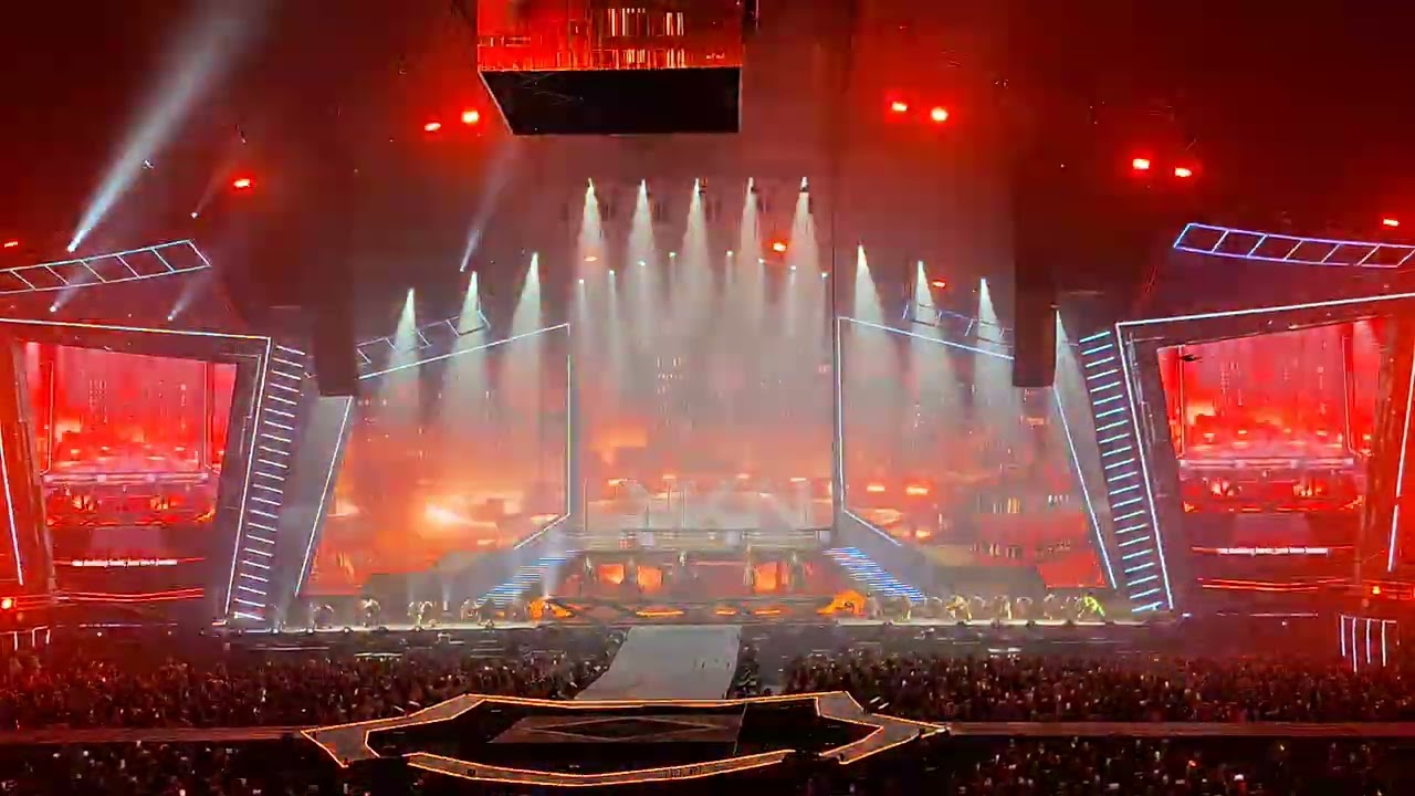 (Full Song) LYKN - ทัก (First Sight) l Lykn Dust and Dawn Concert - Day 1 l