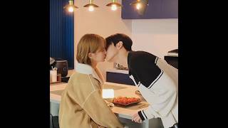 Cha Eunwoo smiled while practising the kissing scene (Drama: A Good Day To Be A Dog) Resimi
