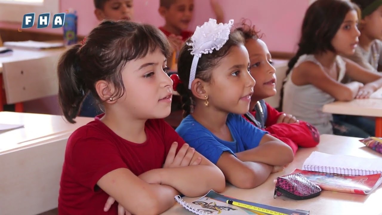 توجه الطلاب إلى مدارسهم مع بداية العام الدراسي الجديد في مدينة جرابلس وريفها