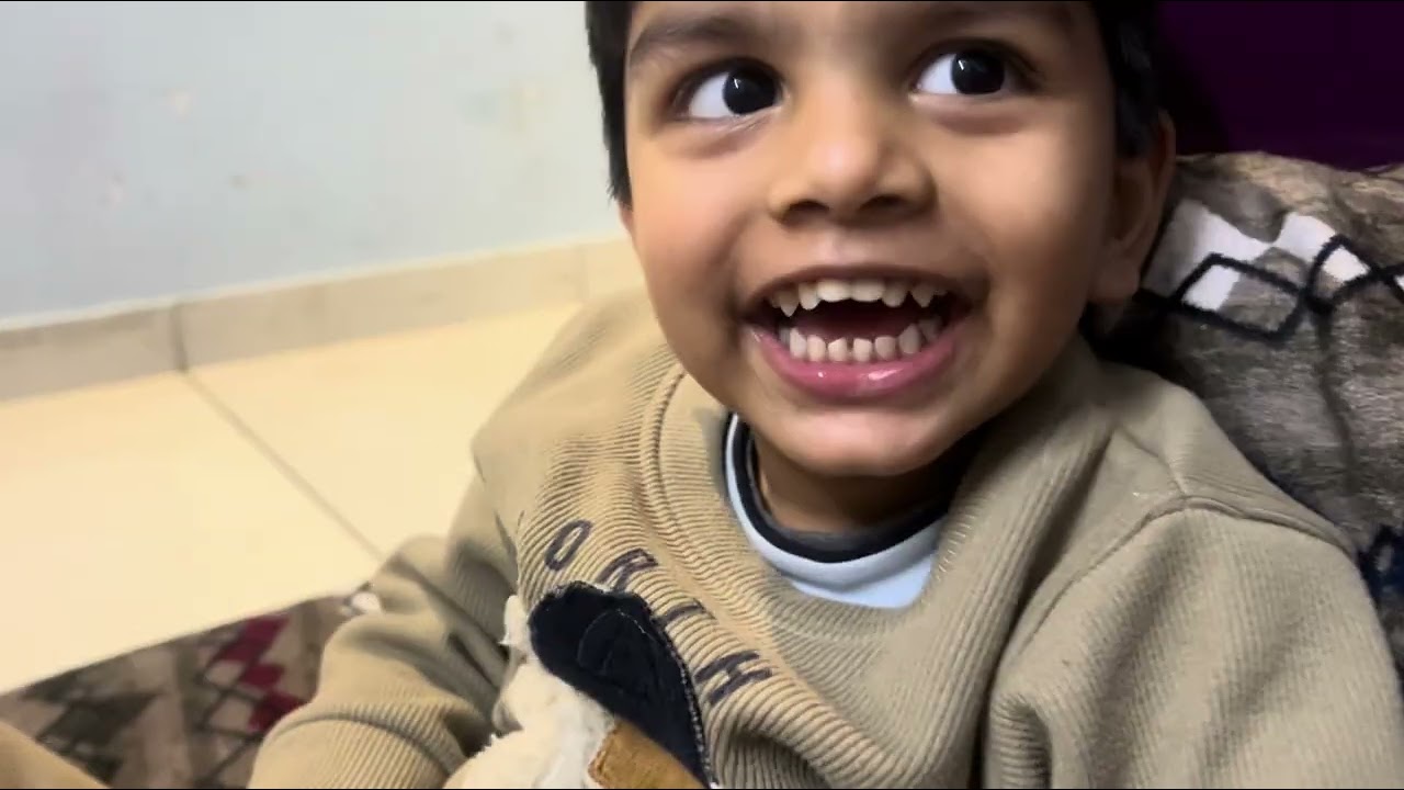 Aaj mittu munmun  ne mere se  bahut ladai ki🥹😀😀😀