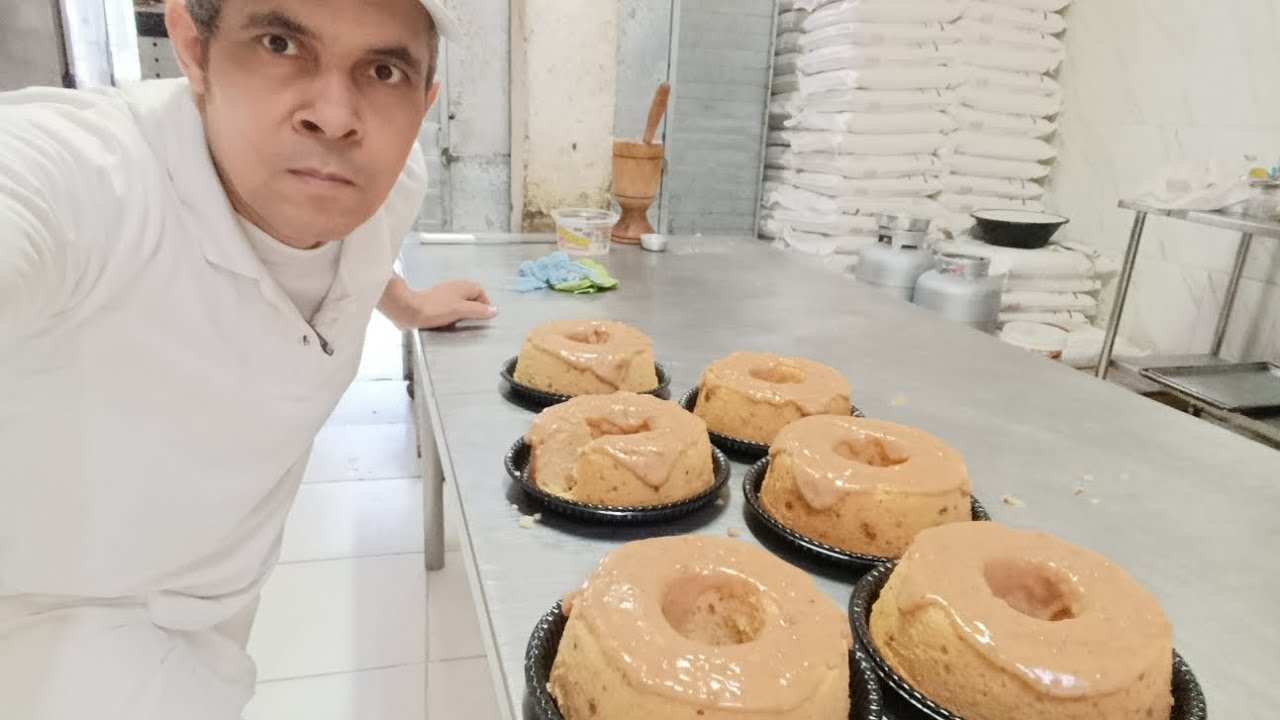 Bolo de pasoquinha cobertura creme de pasoca