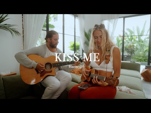 Kiss Me - Sixpence None The Richer (live) - YouTube