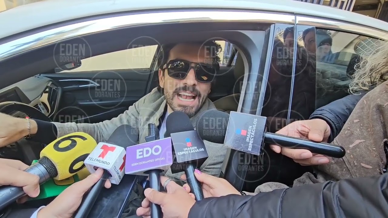 ANDREA LEGARRETA: LUIS C ORIGEL define a ANDREA como Increíble.Gusta de escuchar música ERIK RUBÍN 