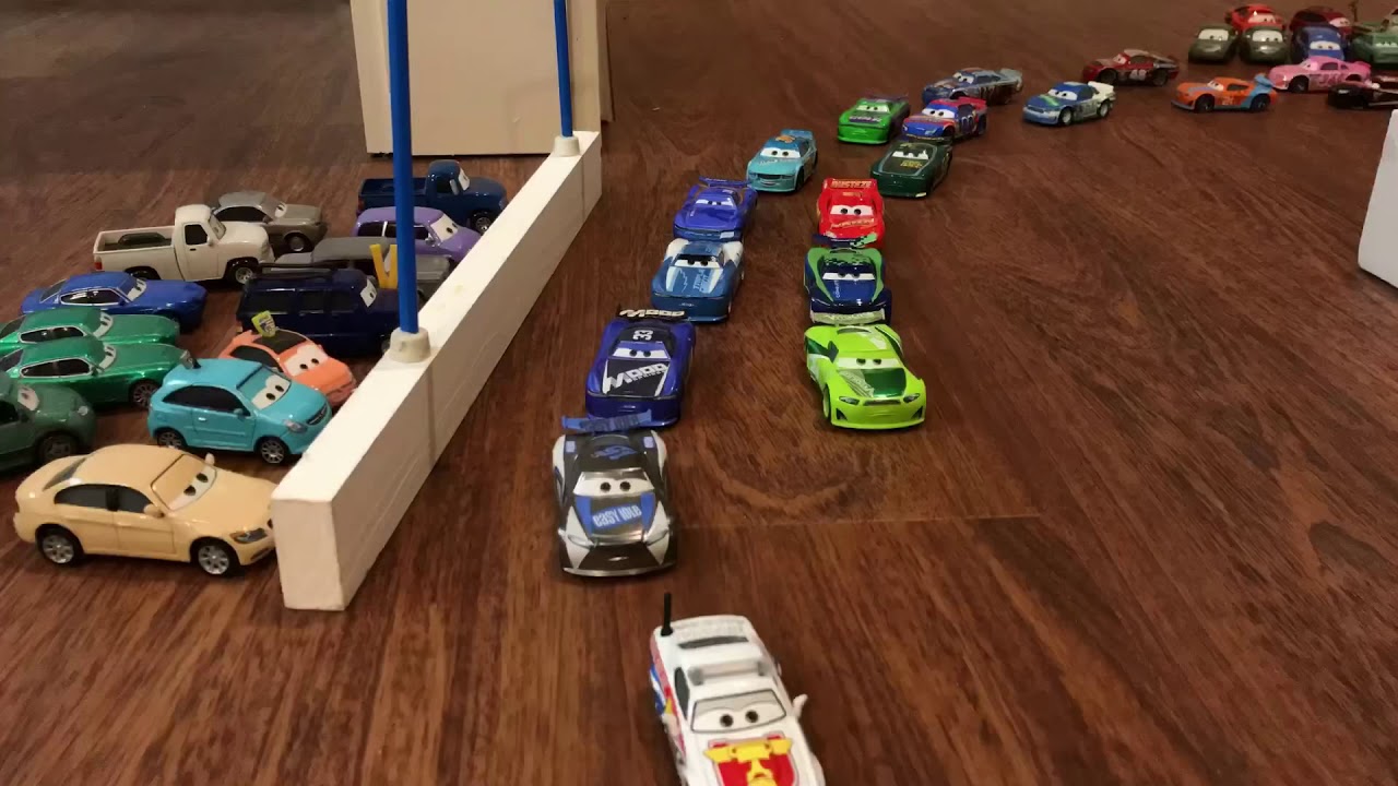 Lightning McQueen Crash in Movie Cars 3 Recreated With Next generation  Racers Die cast for - video Dailymotion