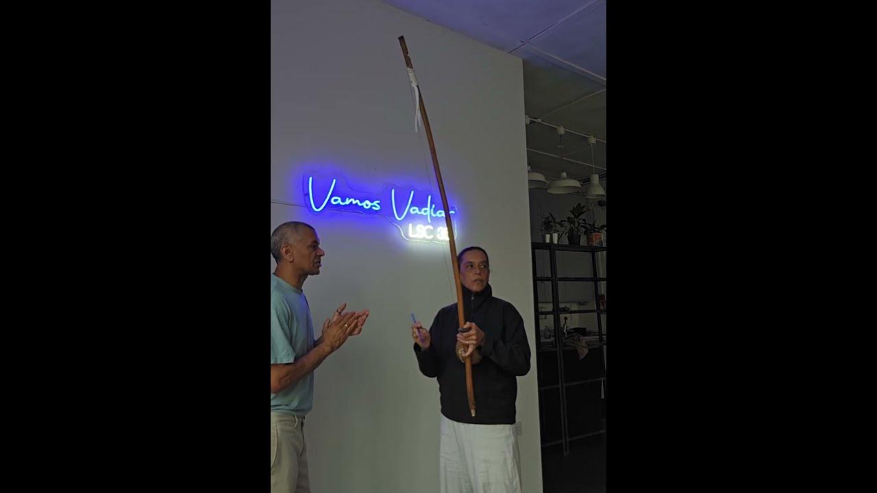 Mestre Liminha's song. Sung by Mestre Marcos and Mestre Silvia on the Berimbau