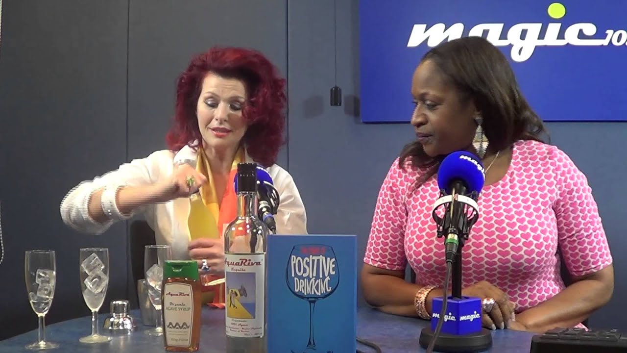 Cleo Rocos shows you how to make the perfect Margarita cocktail!